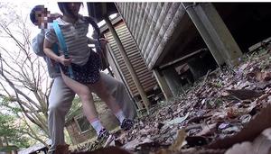 【小学生を山奥で犯す】「きたないよ…」貧乳パイパン小学生が親子参加した企画で山奥でおじさんにイタズラされSEXされちゃう